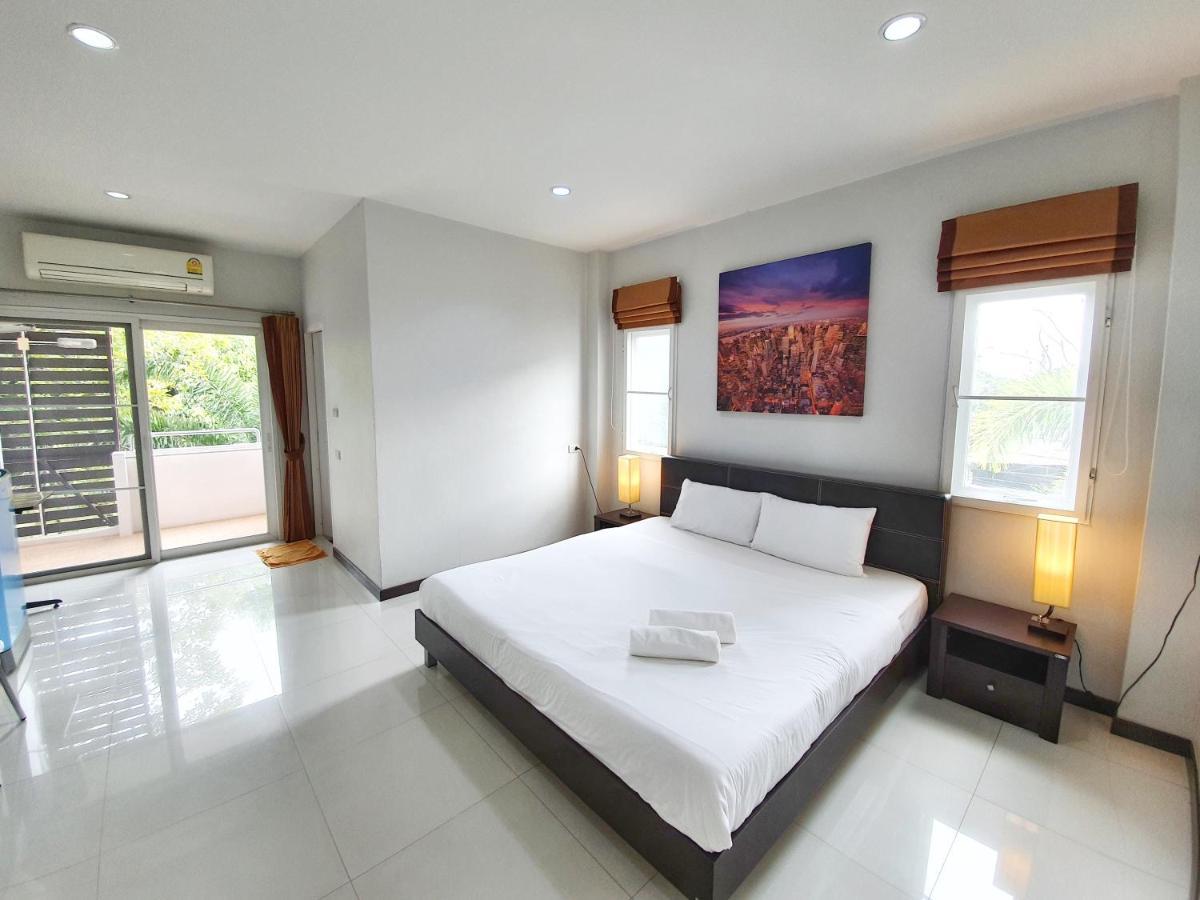 Orchid Surin Apartamento Exterior foto