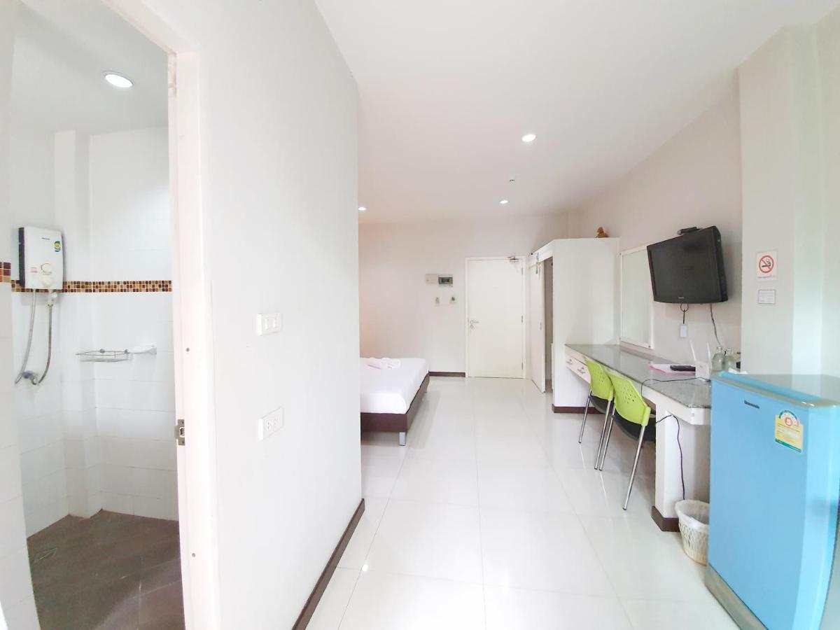 Orchid Surin Apartamento Exterior foto